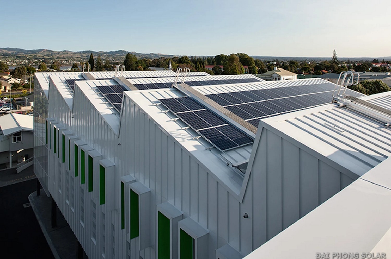 Các Bước Lắp Đặt Hệ Thống Năng Lượng Mặt Trời Độc Lập