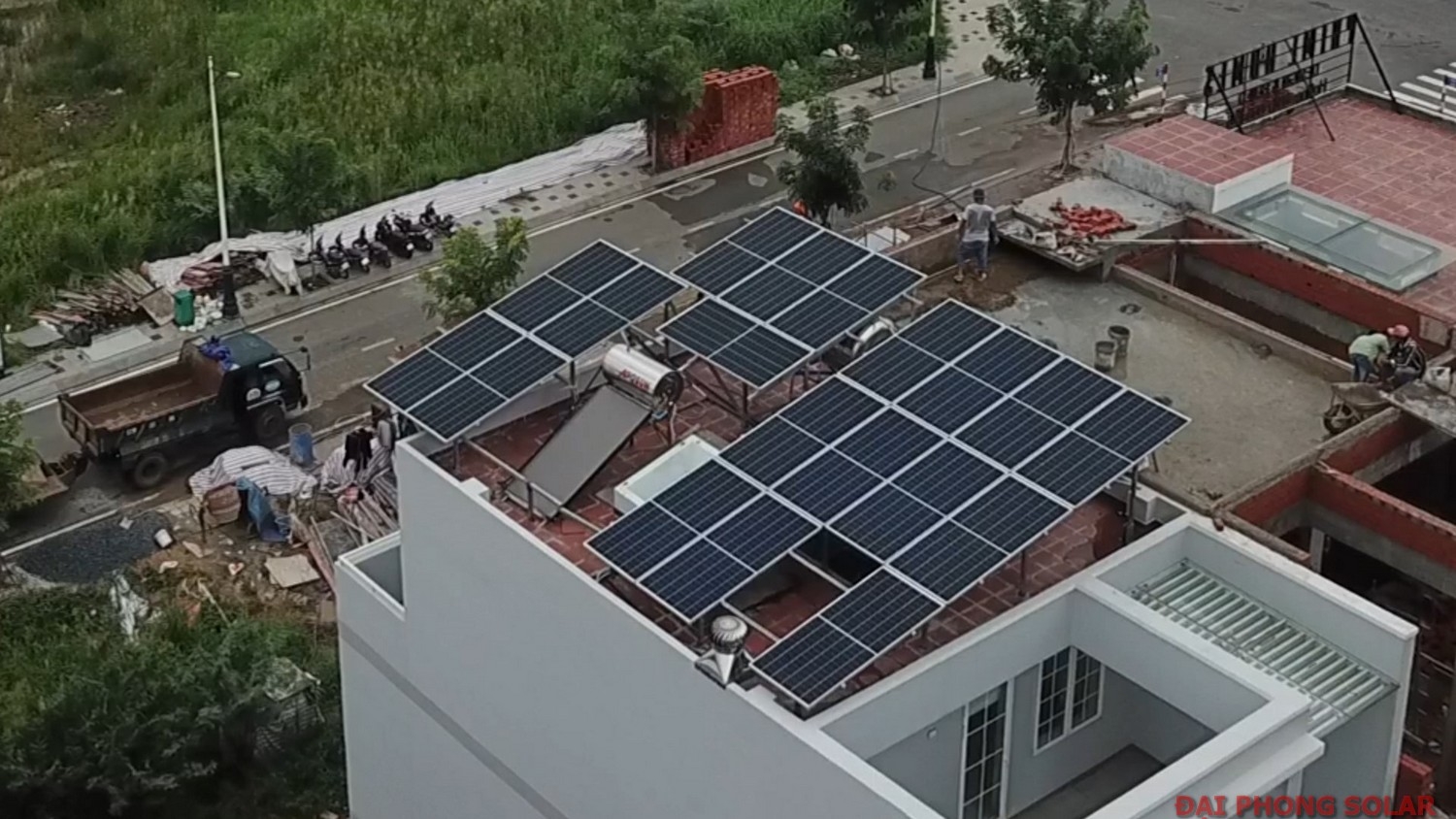 Bảng Giá Lắp Đặt Điện Năng Lượng Mặt Trời Tại Bình Thạnh 2